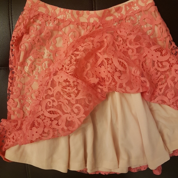 pink lace mini skirt H&M - Picture 2 of 9